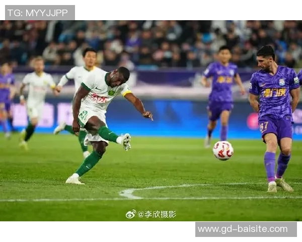 7月11日天津泰达迎战广州恒大争夺中超积分榜重要位置