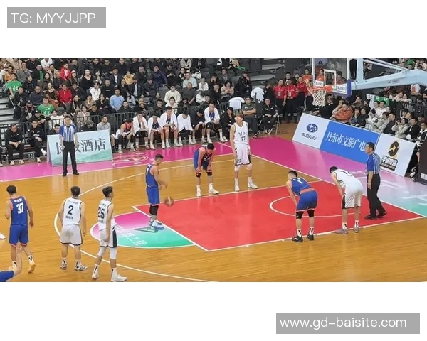 CBA常规赛精彩对决辽宁队迎战四川队全力争胜展现篮球魅力