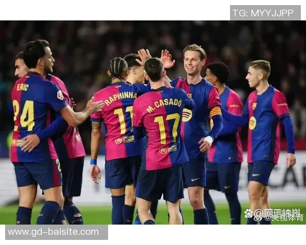 尤文图斯与巴萨上半场精彩对决分析与战术解读